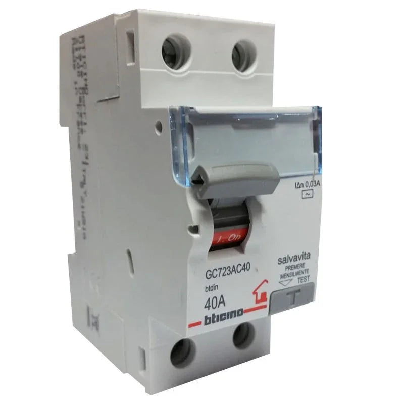 Interruttore Differenziale Salvavita BTicino 40A Tipo AC GC723AC40 - Sicurezza Elettrica Affidabile