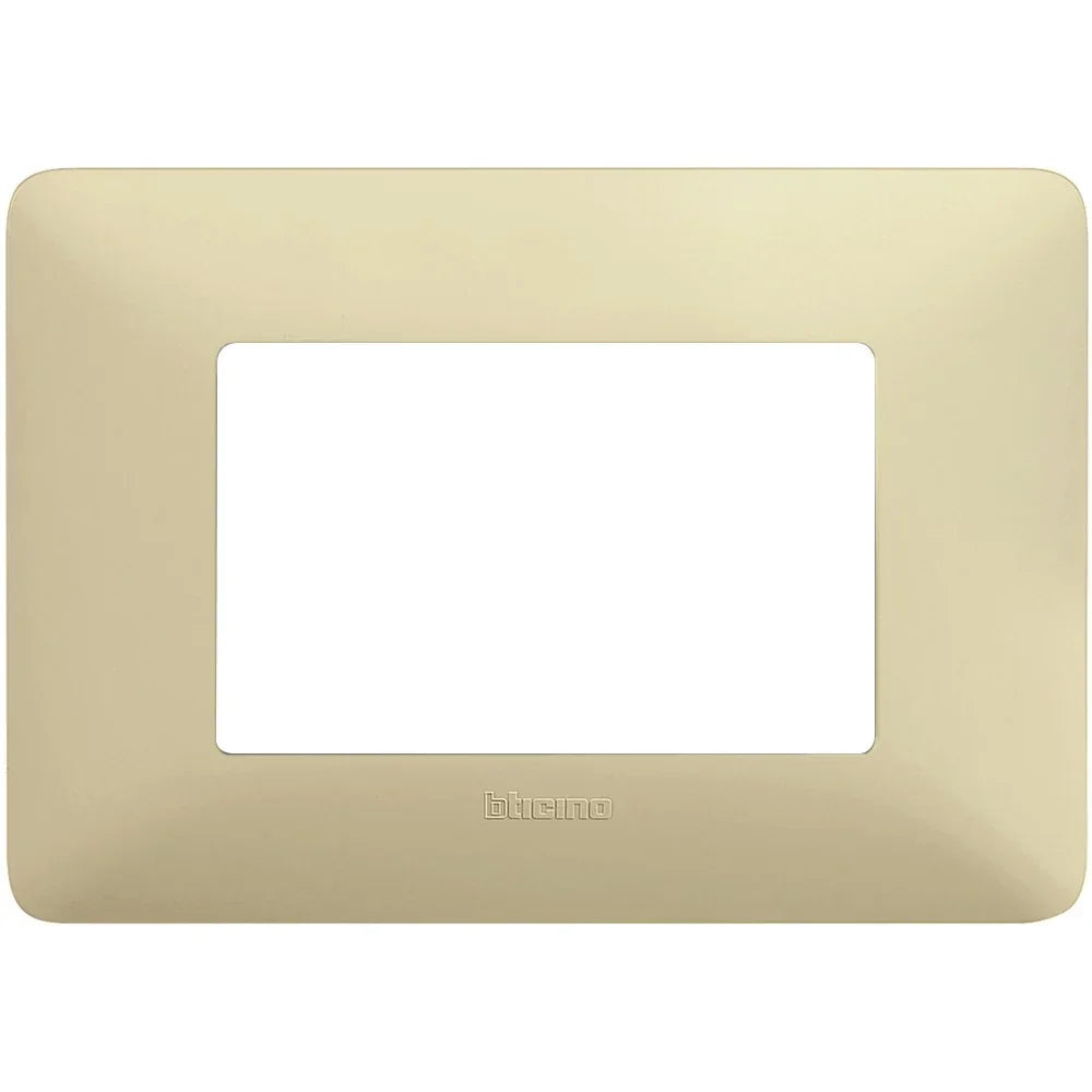 Placca BTicino Matix 3 Moduli Color Corda AM4803BCD - Tecnopolimero, Design Elegante e Versatile