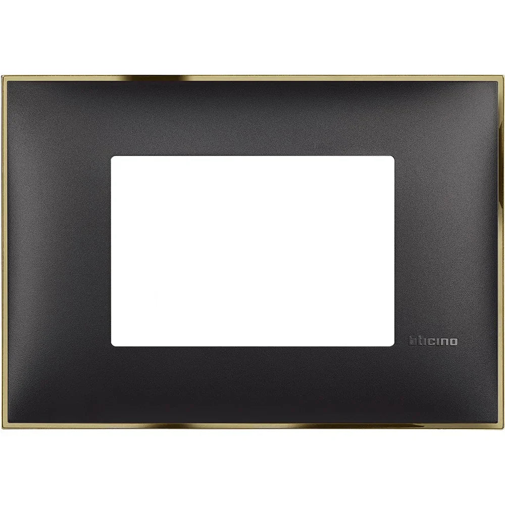 BTicino Placca 3 Moduli Oro Nero - Elegante e Funzionale, SKU: BTICINO-3M-ORO-NERO