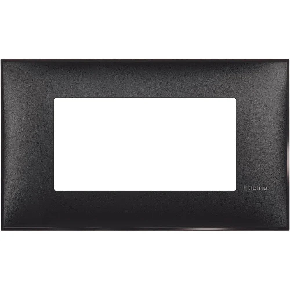 BTicino Placca 4 Moduli Nero Satinato - Design Elegante, Facile Da Pulire - Dimensioni 86x144,5 mm