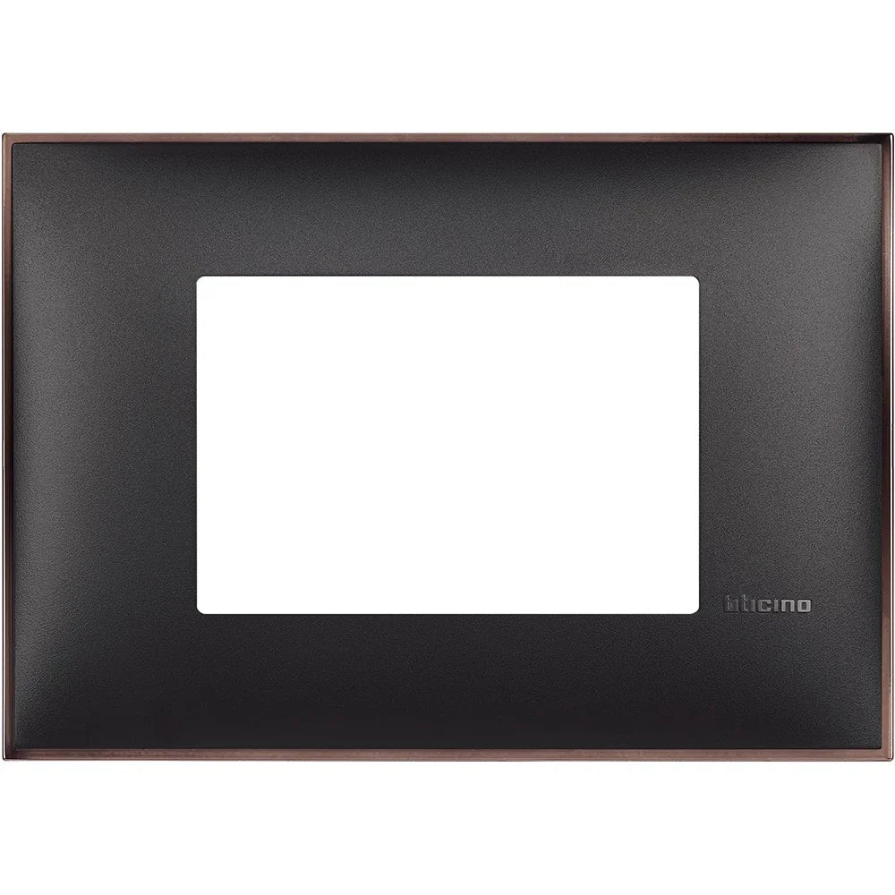 Placca BTicino 3 Moduli Nikel Nero - Design Elegante e Funzionale - SKU BTIC-NK-3M