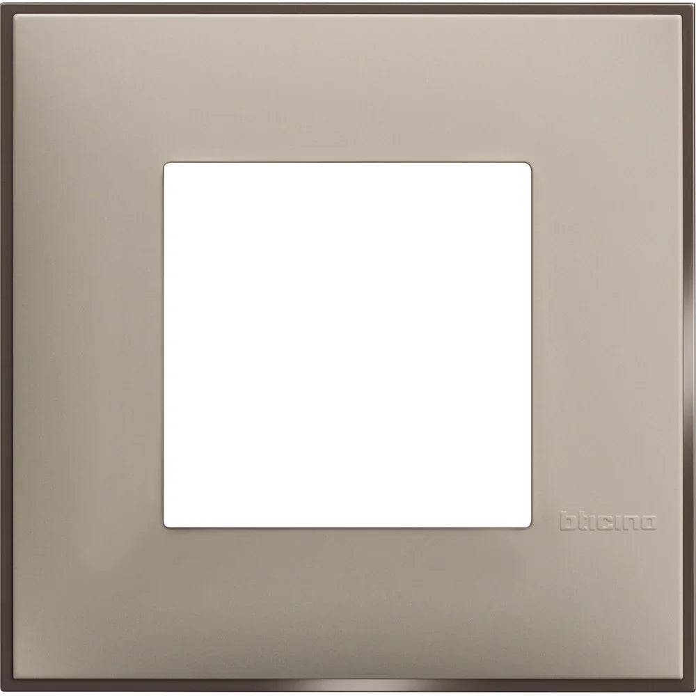 BTicino Placca 2 Moduli Crema Satinato – Design Elegante, Dimensioni 86x86 mm, Alta Qualità