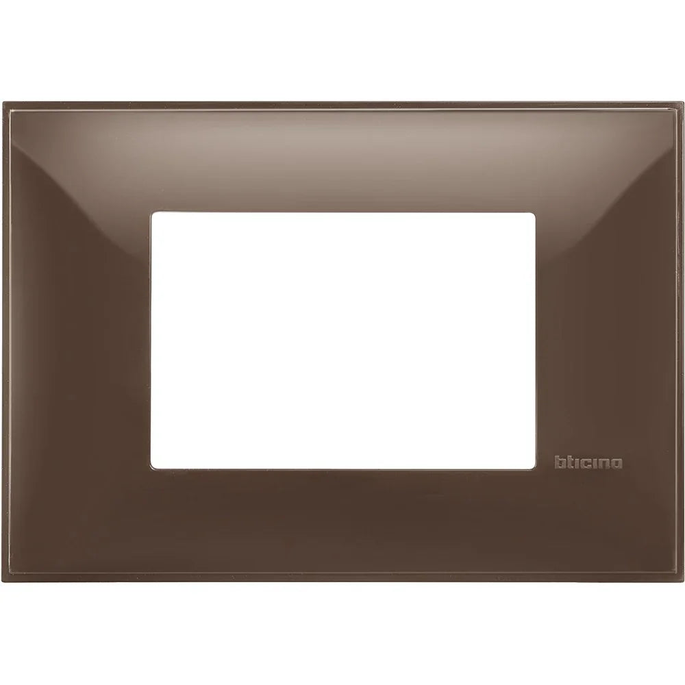 BTicino Placca 3 Moduli Colore Moka - Elegante e Resistente - SKU: BTICINO-PL-3M-MOKA