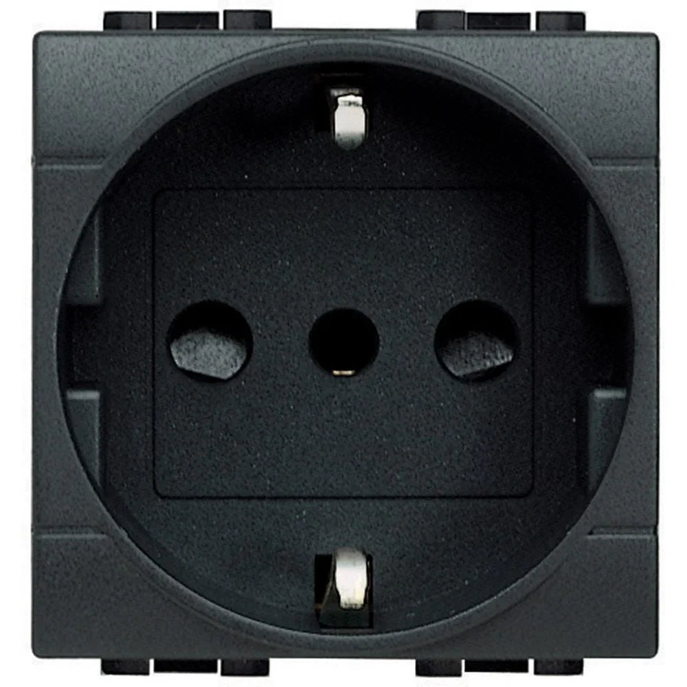 Presa Schuko BTicino L4140 P30 2P+T 16A 250Vac - Design Elegante e Compatibilità Internazionale