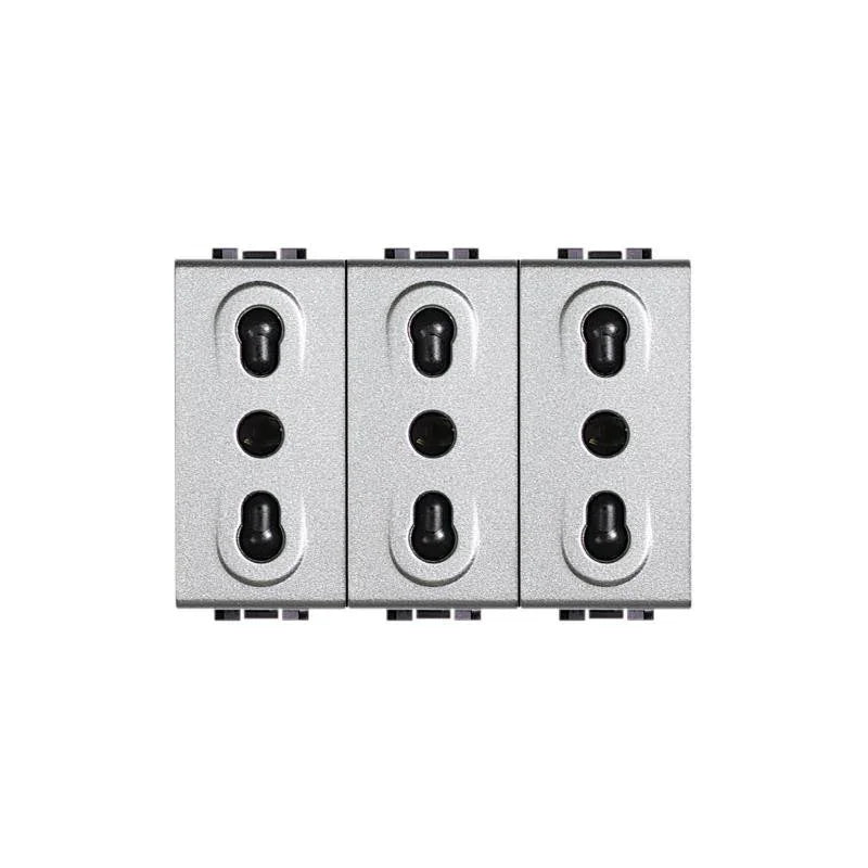 Presa Triplex Bipasso 2P+T 10/16A 250 Vac - BTicino NT4180/3, Design Compatto e Sicuro