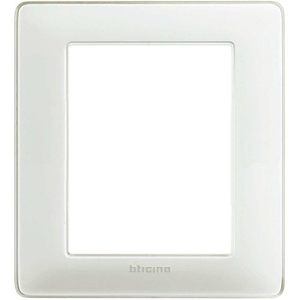 BTicino Matix 3+3 moduled cover in ice color, 132mm height, 120mm width, made of technopolymer.