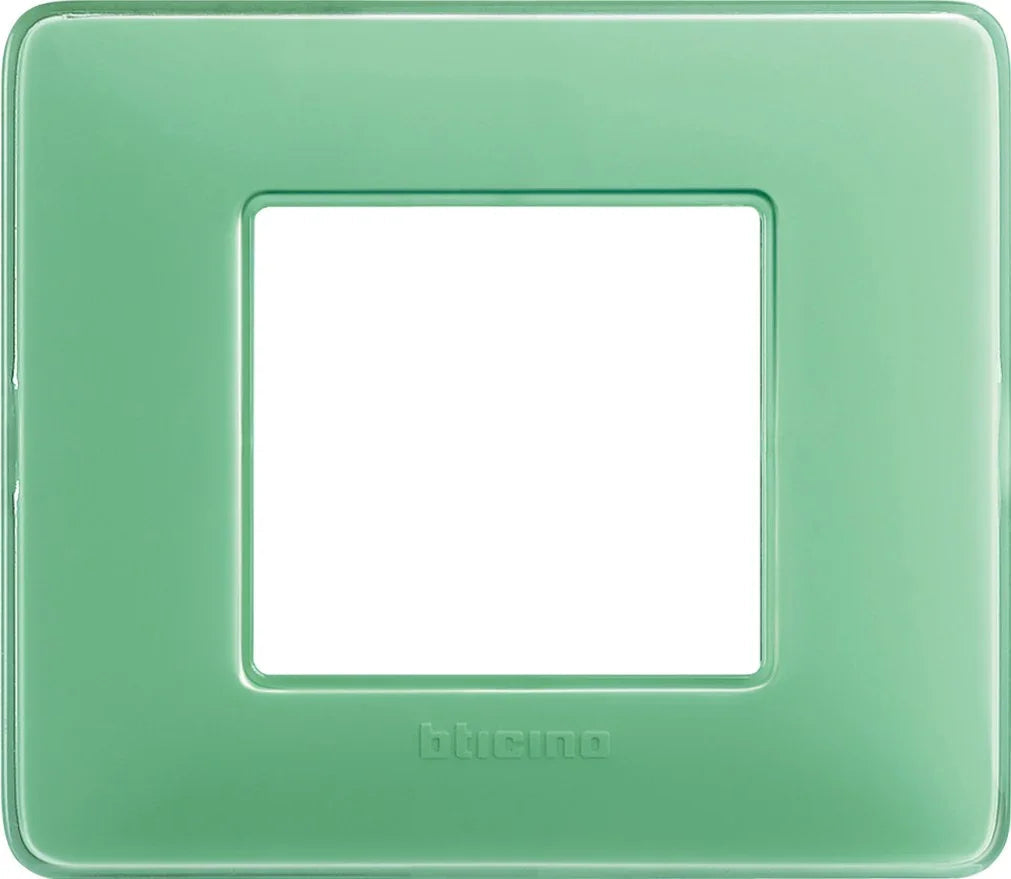 AM4826CVC - Placca Matix 3+3 Moduli BTicino in Tecnopolimero Verde, 132x120 mm, 6 Moduli Design