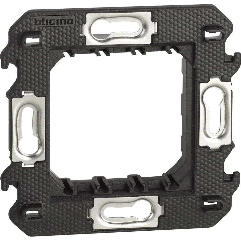 Supporto 2 Moduli BTicino Living Now K4702 - Scatola 502E, Design Compatto e Sicuro, 72x76mm