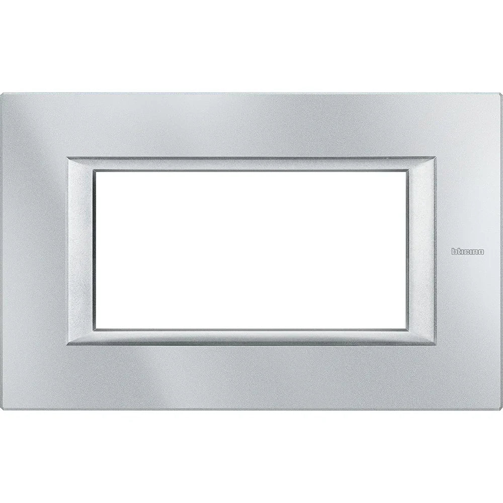 Placca 4P Tech Bticino Axolute HA4804HC - Design Elegante, Installazione Facile, Metallo Resistente