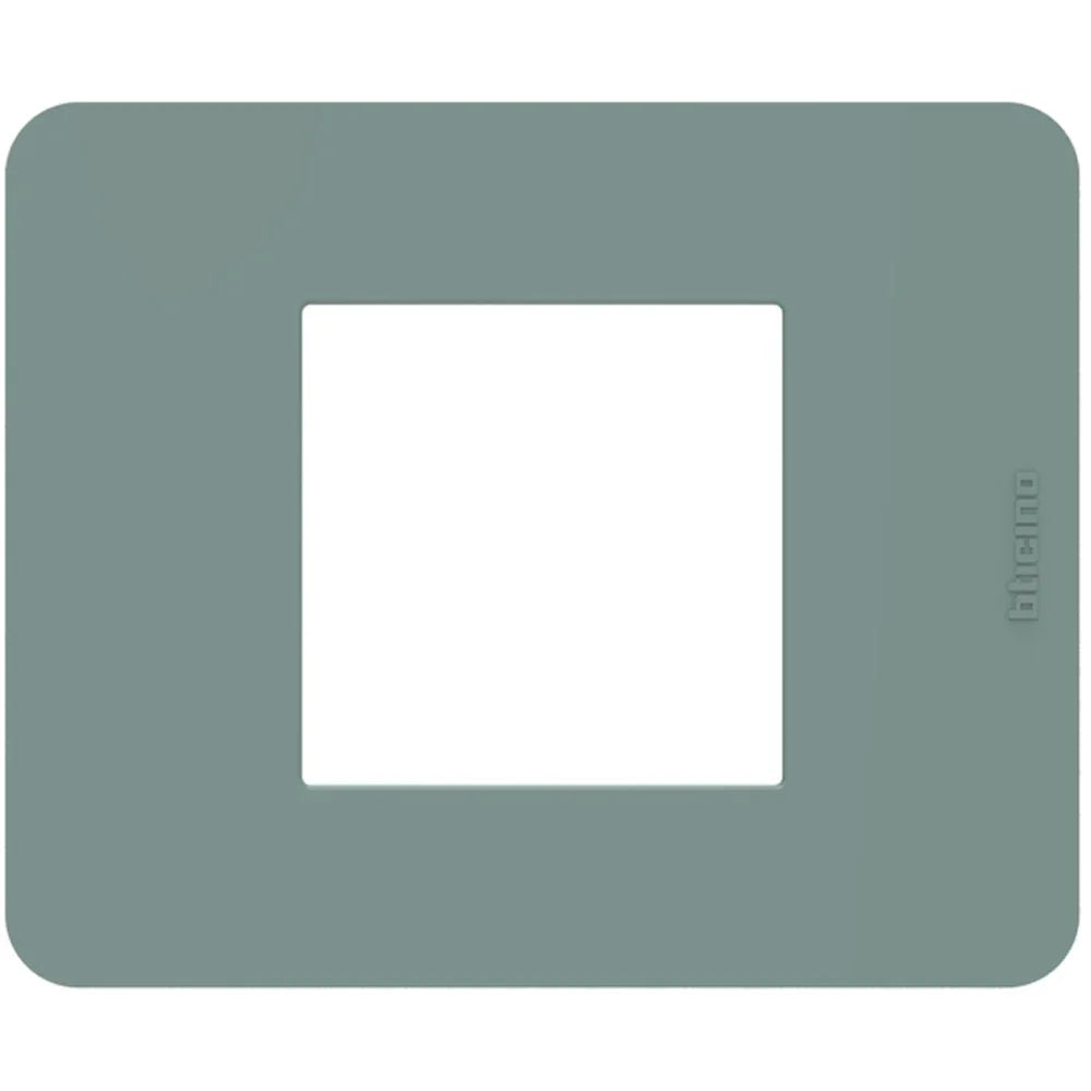 Placca BTicino MatixGO Tones 3 Moduli Agave JA4802TA - Design Moderno e Materiale Resistente