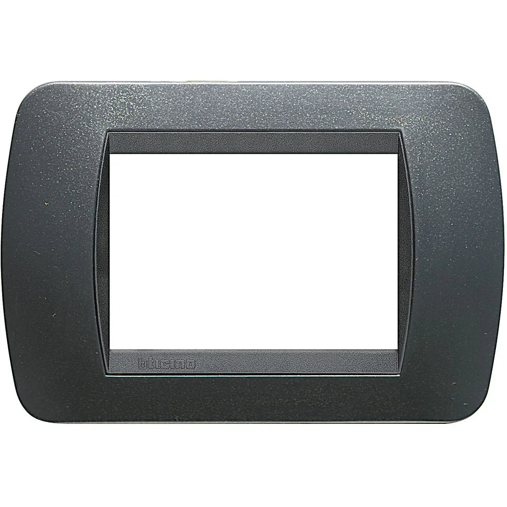 Placca Livinglight 3 Posti Acciaio Scuro BTicino - SKU L4803PA, Design Elegante e Resistente