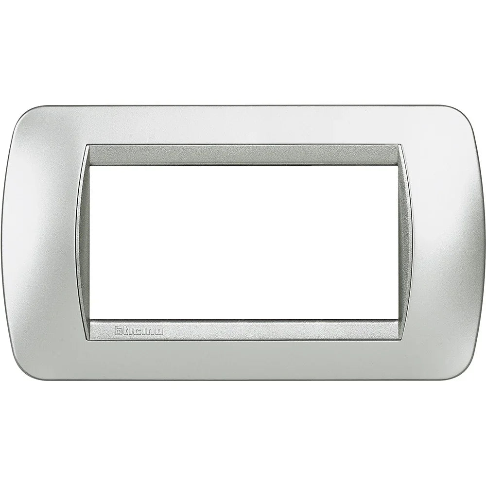 Placca BTicino Living Int. 4 Posti Tech L4804TE - Design Elegante e Funzionalità Moderna