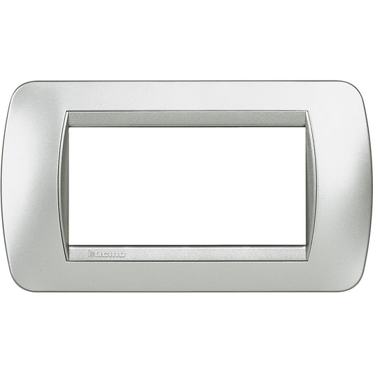 BTicino Living Int. Placca 4 posti tech in metallo, misura 80mm x 140mm, serie Livinglight, design moderno.
