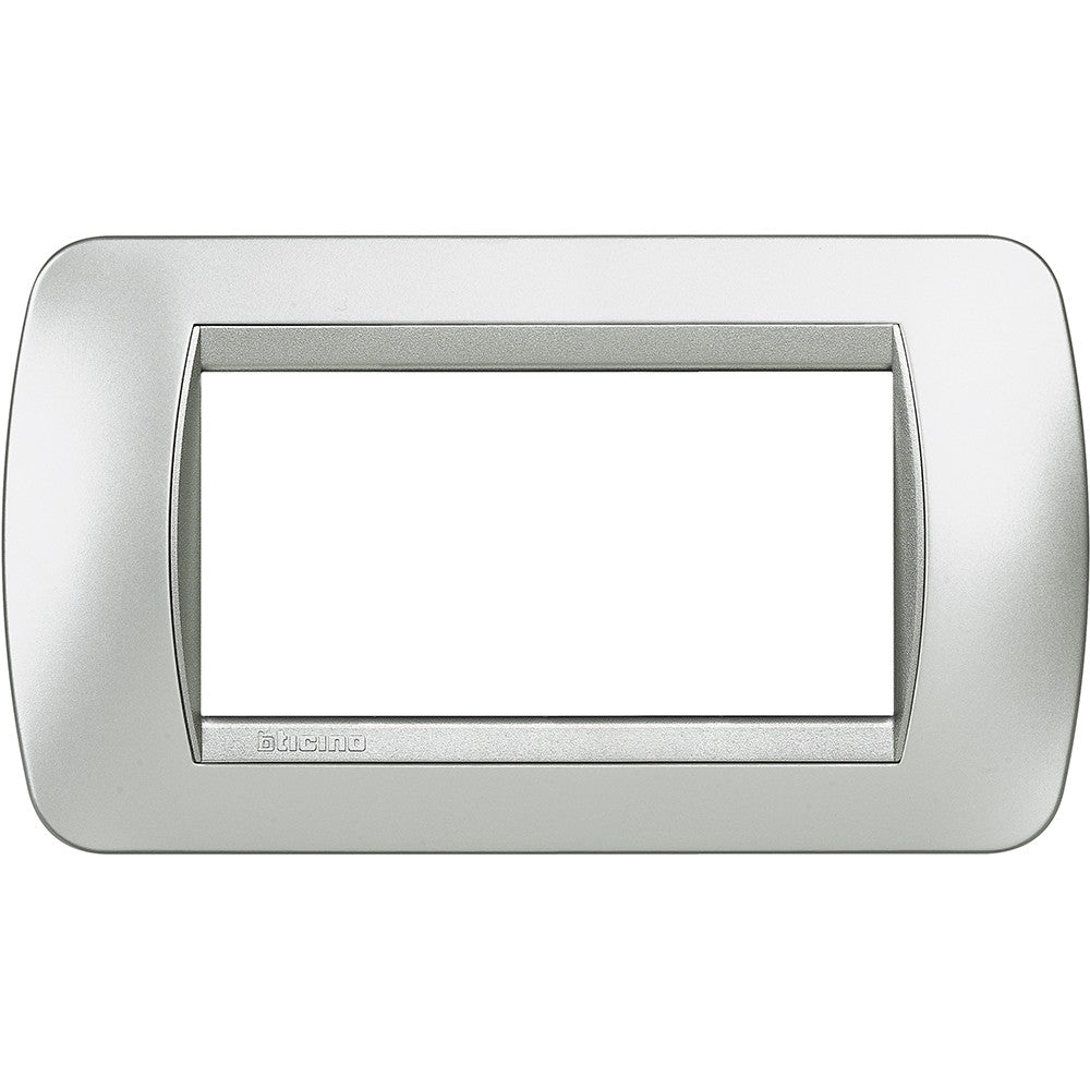 Living Int. Placca 4 posti tech L4804TE in metallo, 4 moduli, BTicino, altezza 80mm, larghezza 140mm, Serie Livinglight.