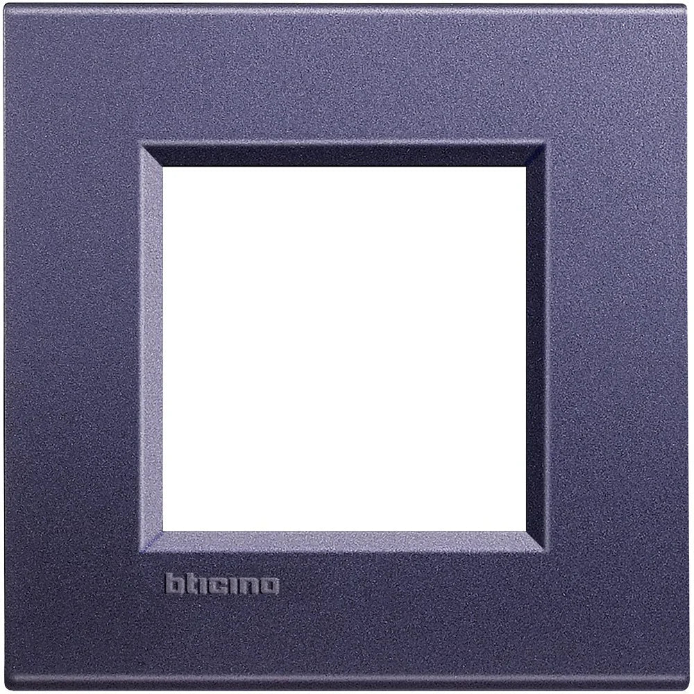 Placca Quadra BTicino 2P Club LNA4802CB - Design Elegante in Metallo, Facile Installazione