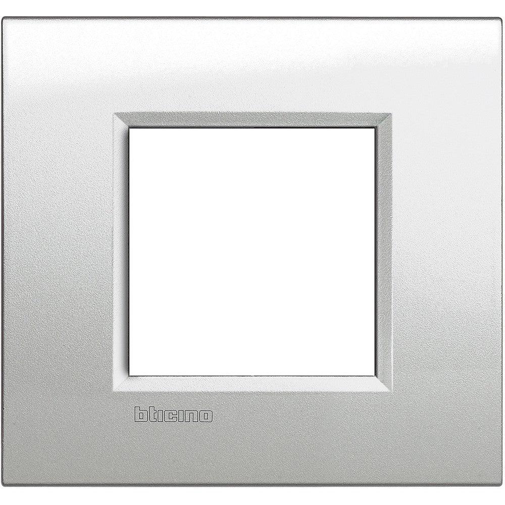 Placca Quadra Living Light 2P Argento Lunare - BTicino LNA4802GL, Design Elegante e Resistente