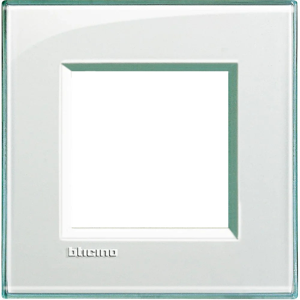 Placca Quadra Living Light 2P Acquamarina BTicino - SKU LNA4802KA, Design Elegante e Resistente 86x88mm