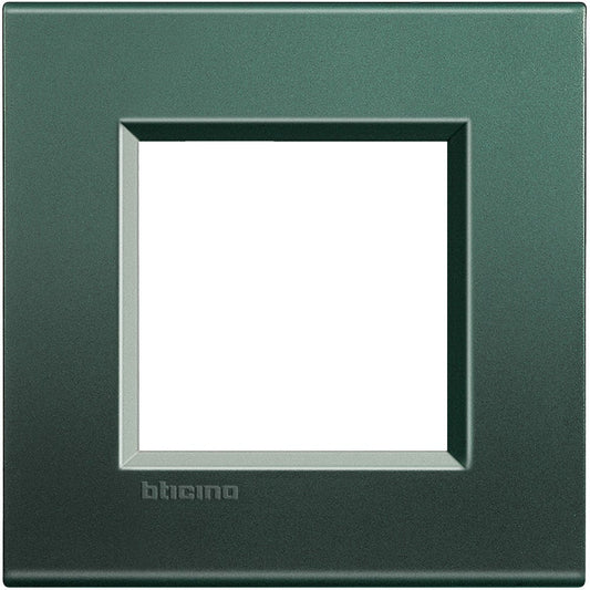 Living Light Placca quadra 2P Park LNA4802PK in green metal, 2-module square cover by BTicino, dimensions 86x88mm.