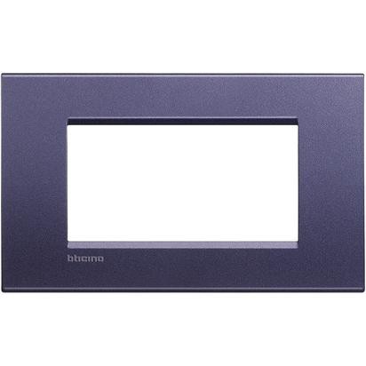 Living Light Placca 4P Club - BTicino quadra metal frame for 4 modules, size 86mm x 142mm, sleek design.