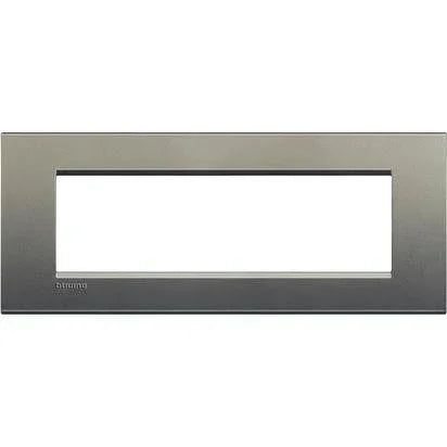 Placca Quadro Living Light LNA4807AE - 7 Moduli Elettrici di Alta Qualità in Materiale Metallico