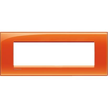 Living Light Placca 7P Arancio by BTicino, quadra tecnopolimero, dimensioni 86x208mm, design moderno e colorato.