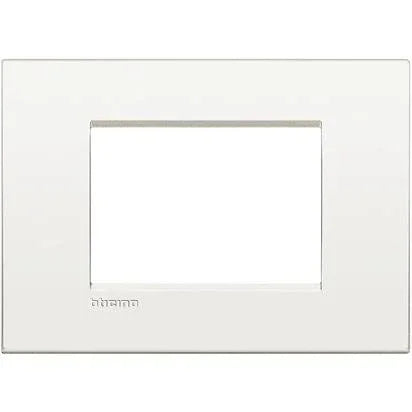 Placca BTicino Living Light 3P Bianco Puro - Design Elegante e Funzionale - SKU: LNC4803BN