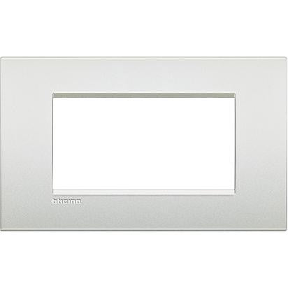 Living Light Placca 4P Bianco Perla - BTicino metallic frame for electrical modules, 142mm width, 86mm height.