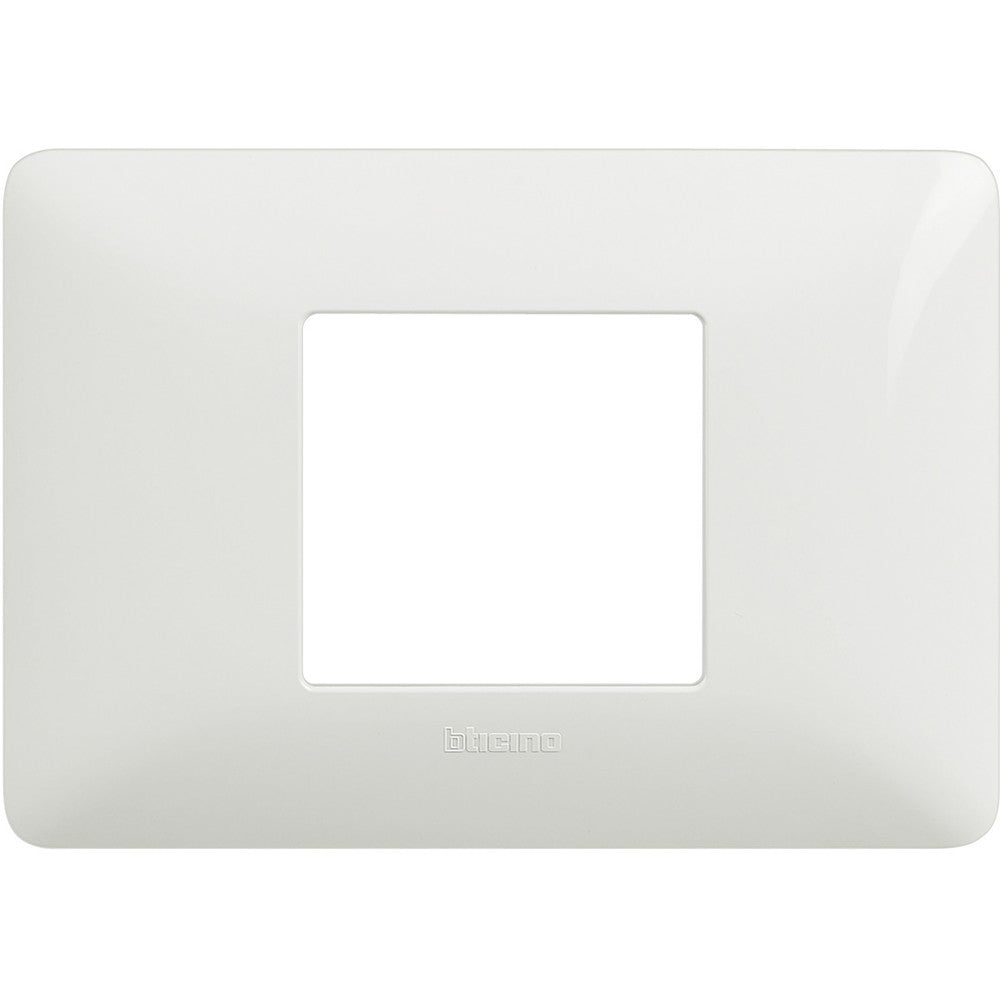 BTicino Matix white 2-module frame, made of technopolymer, dimensions 84mm x 120mm, modern electrical accessory.