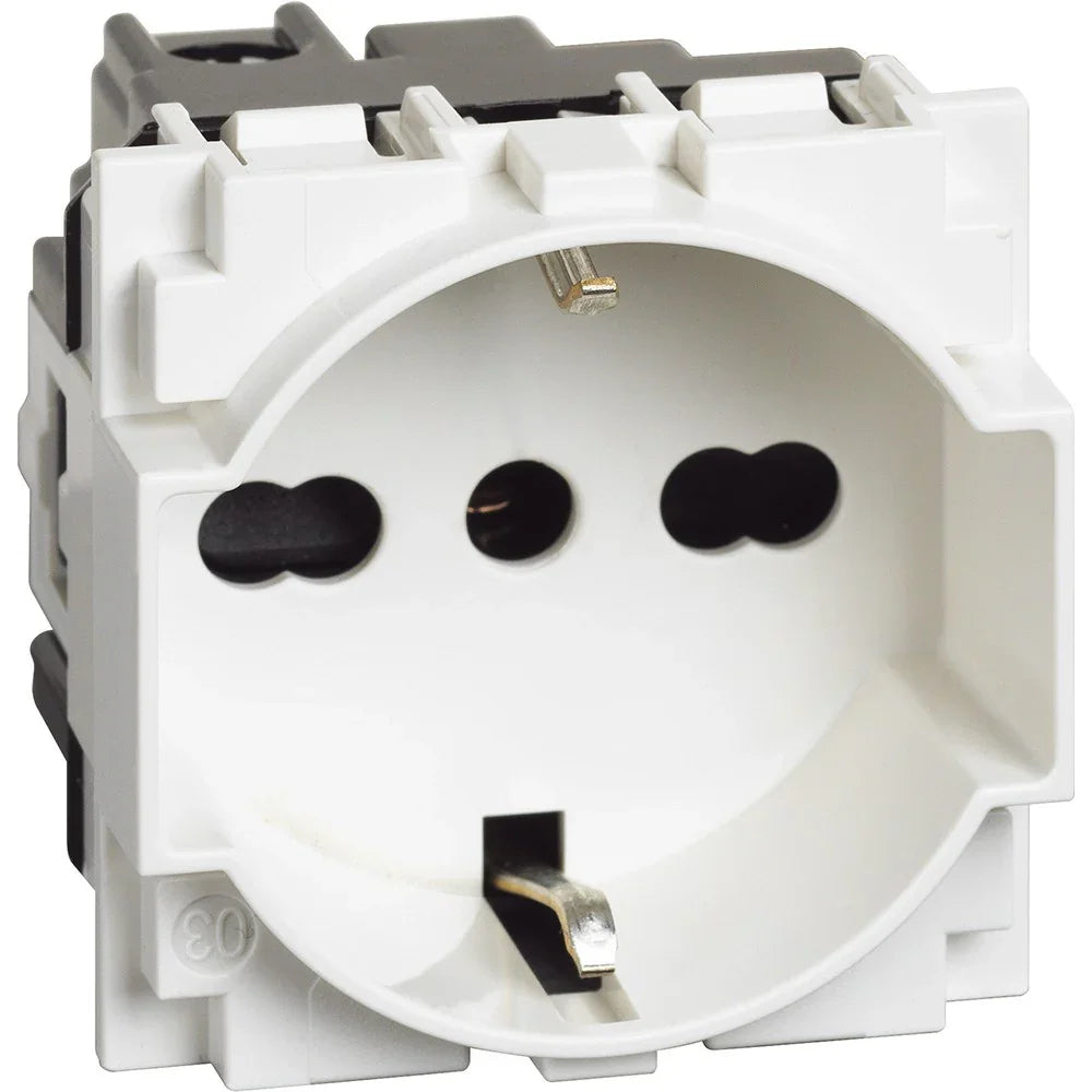 Bticino Living Now KW4140A16 - Presa Schuko Universale 2P+T 16A Bianco