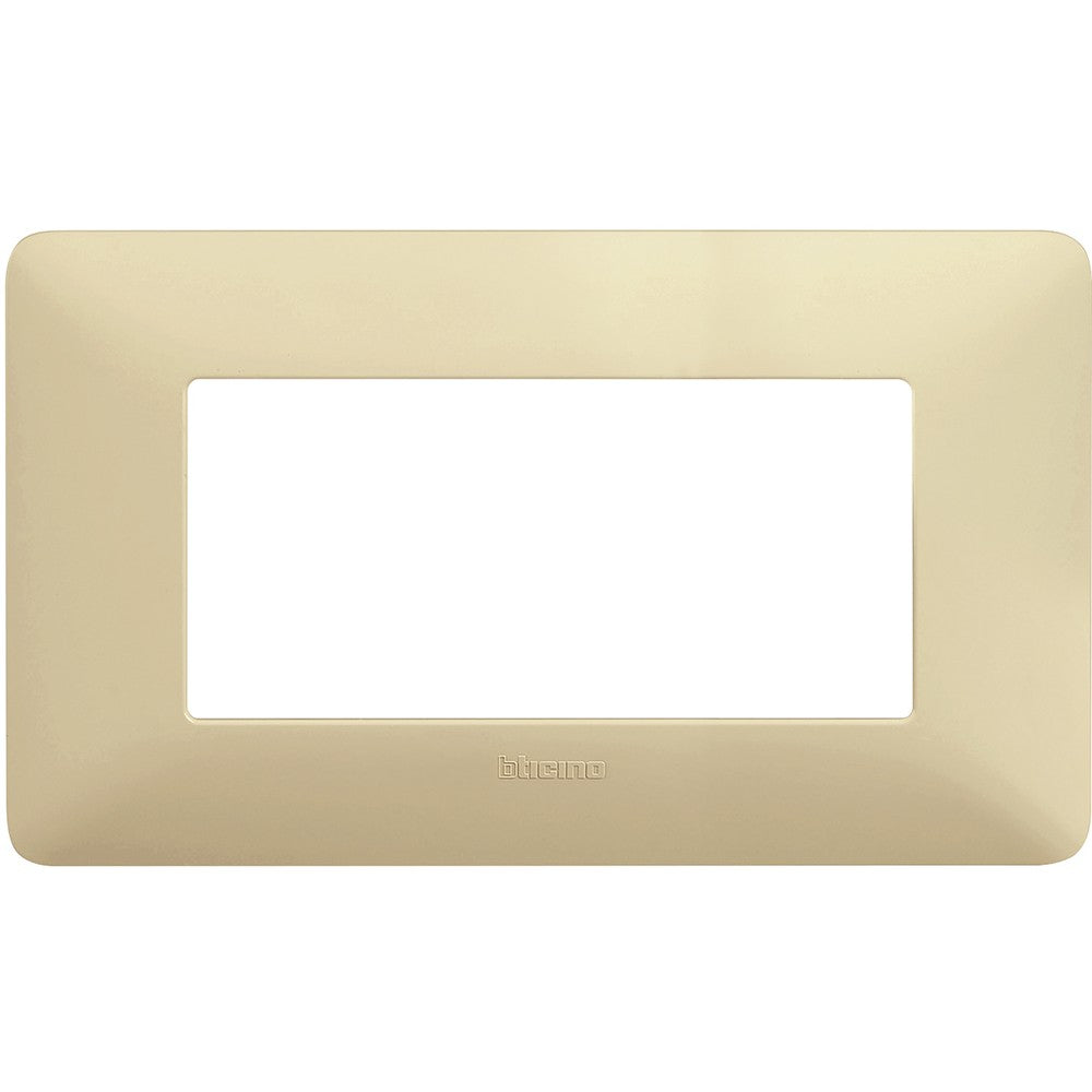 BTicino Matix 4-moduli placca in color corda, 84mm x 143.7mm, in tecnopolimero, elegante design per interni.