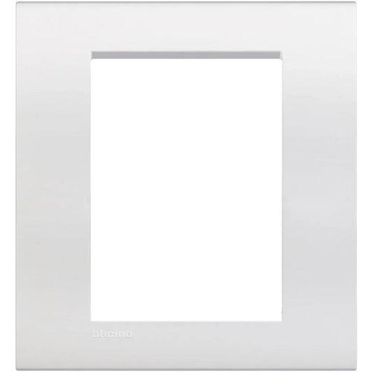 Placca 3+3P Bianco Puro - Living Light BTicino - LNC4826BN - Design Funzionale e Elegante