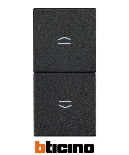 BTicino Doppio Pulsante Interbloccato Grigio 10A, 250V - Sicuro e Facile da Installare - SKU: [inserire codice SKU]