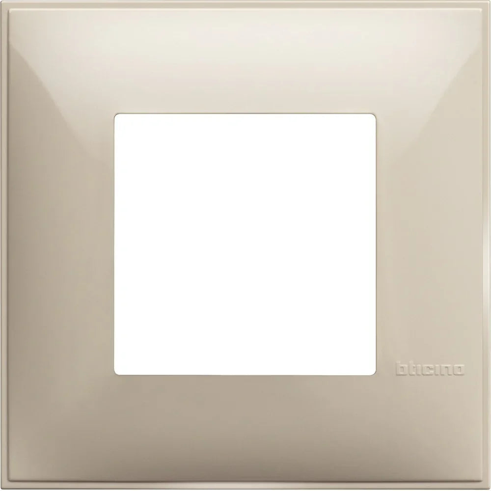 BTicino Placca 2 Moduli Colore Crema - Alta Qualità, Design Elegante, Dimensioni 86x86 mm