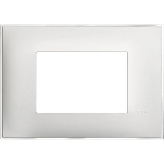 BTicino Placca 3 Moduli Ghiaccio Satinato - Design Elegante e Facile Installazione, 86x122 mm