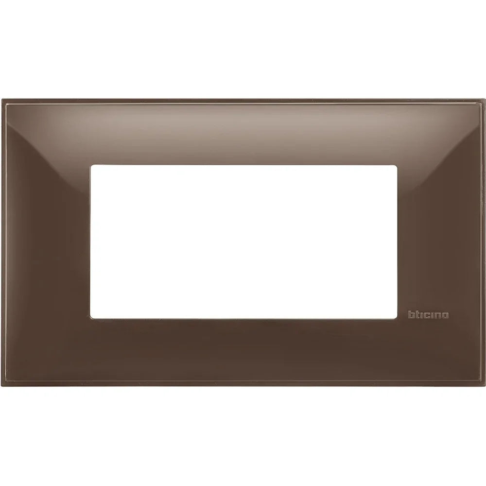 Placca BTicino 4 Moduli Colore Moka - Codice SKU BTIC0501MOKA - Design Elegante e Resistente