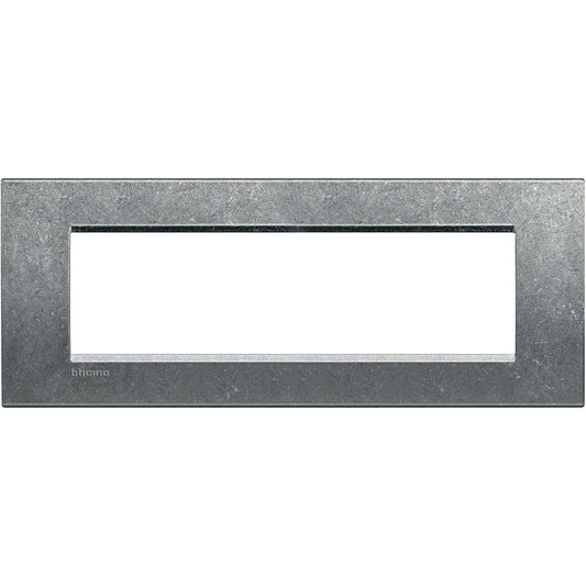 BTicino Living Light Placca quadra 7 moduli in metallo, altezza 86mm, larghezza 208mm, design moderno e funzionale.