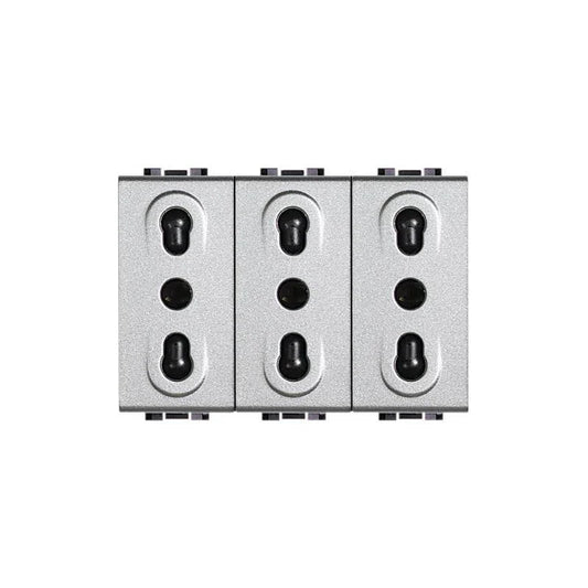 Presa Triplex Bipasso 2P+T 10/16A 250 Vac - BTicino NT4180/3, Design Compatto e Sicuro