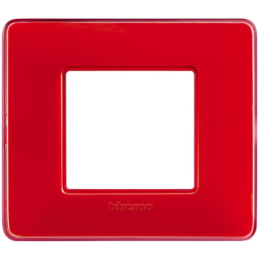 Placca BTicino Matix 2 moduli corallo AM4802CRD in tecnopolimero, misura 84mm x 96.2mm.