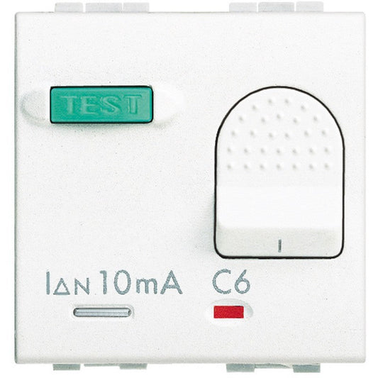 Bticino Livinglight automatico salvavita 6A 1P+N 10mA magnetotermico con pulsante test e spia rossa.