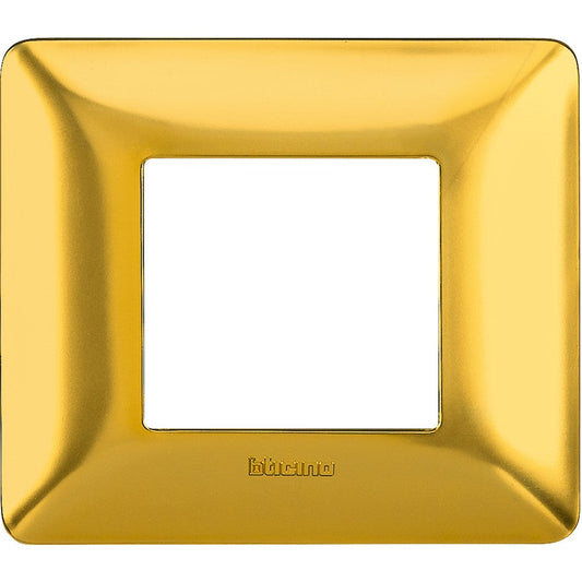 Placca BTicino Matix 2 moduli oro satinato AM4802GOS, dimensioni 84mm x 96.2mm, design elegante in tecnopolimero.