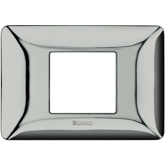 Placca Bticino Matix 2 moduli centrati in cromo lucido, materiale tecnopolimero, dimensioni 84mm x 120mm.