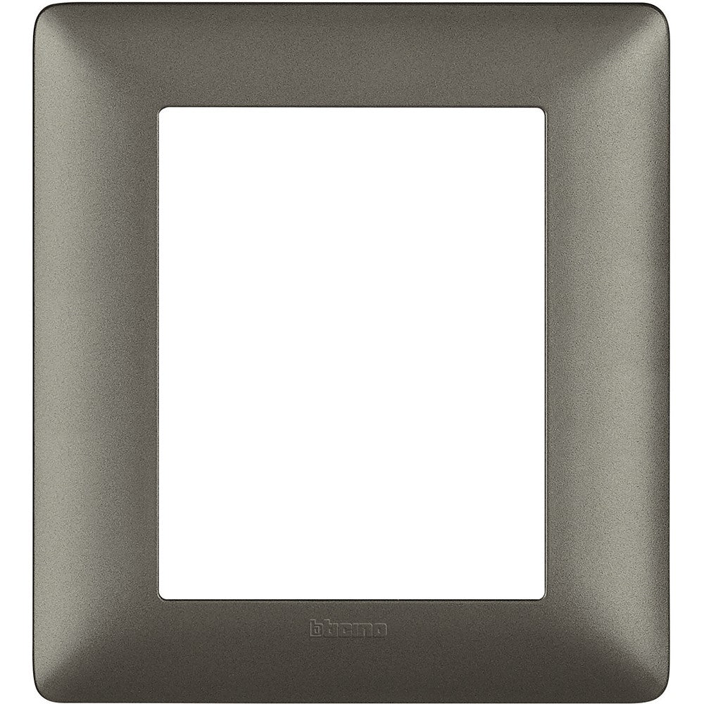 BTicino Matix 3+3 moduli iron plate - modern design, technopolymer material, dimensions 132mm x 120mm.