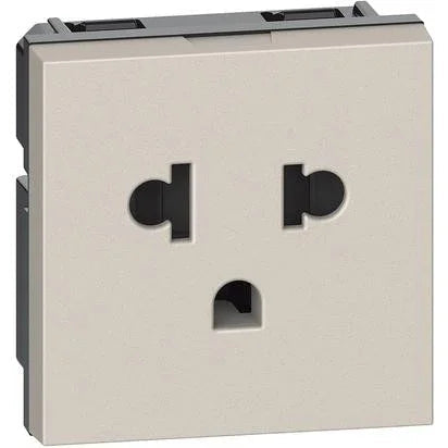 Presa 2P+T 16A Euroamericano Sabbia KM4126 - BTicino Living Now, Sicurezza e Design Moderno