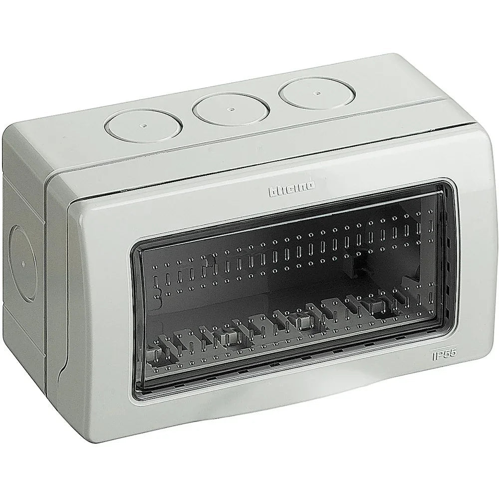 Custodia Protettiva BTicino IP55 per 4 Moduli Màtix - Codice SKU 25504, Resistente ad Umidità e Polvere
