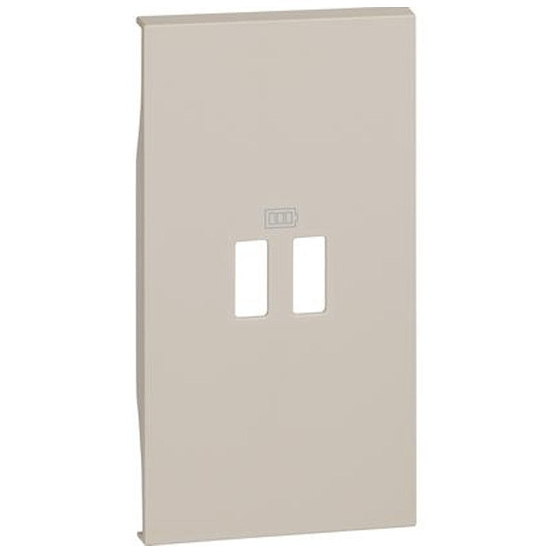 Living Now USB cover in white - KM12C, compatible with K4285C2, K4286C2, K4287C2, for BTicino modules.