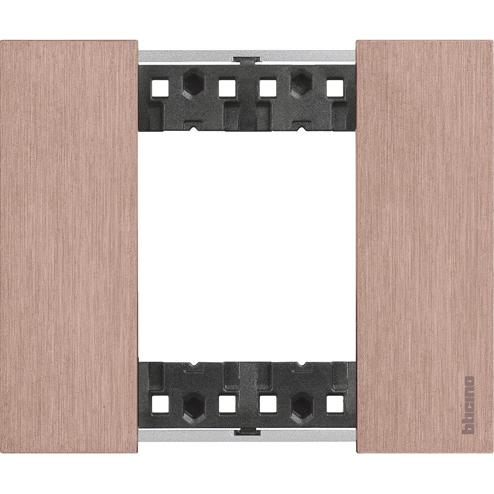 BTicino Living Now placca 2P Rame module, made of bimaterial plastic, size 86mm x 102.5mm, sleek design.