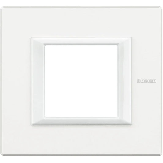 BTicino Axolute Placca 2P Bianco 95x104mm - Codice SKU HA4802HD, Design Elegante e Funzionale
