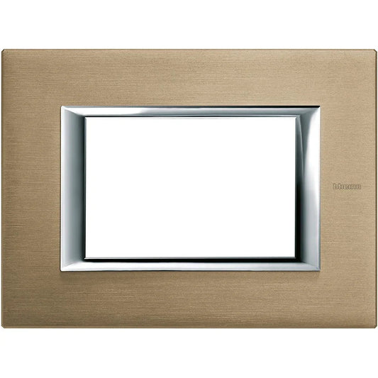 Bticino Axolute Placca 3 Moduli Titanio Spazzolato HA4803NX - Design Elegante e Resistente