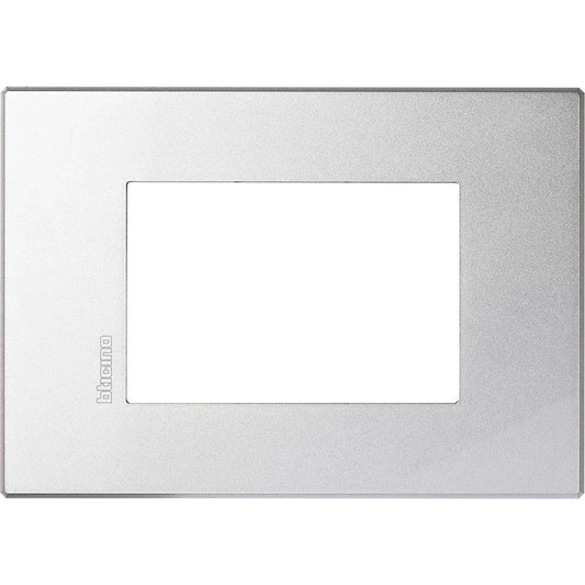 BTicino Axolute Air Placca 3 Moduli Tech HW4803HC - Design Elegante, Facile Installazione