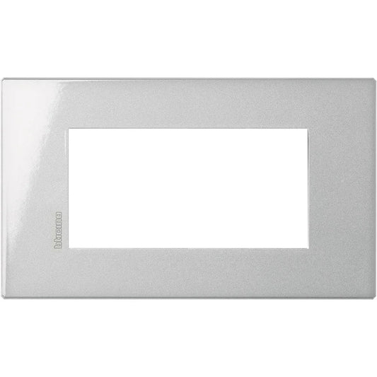BTicino Axolute Air Placca 4 Moduli Tech HW4804HC - Design Elegante, Qualità e Durata